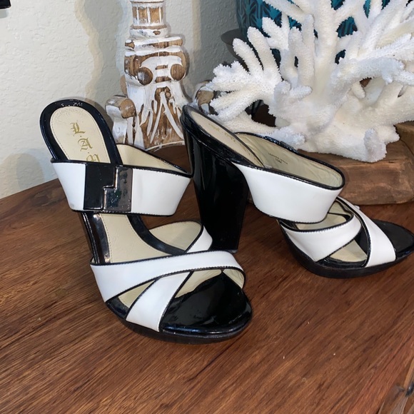 L.A.M.B. Black and white heels - Picture 3 of 10